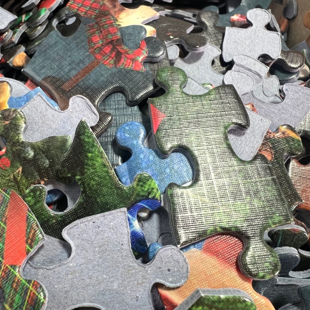 Cobble Hill Jigsaw Puzzle Christmas Puppies Holiday Dog Sled Textured 500 Piece - Picture 8 of 8